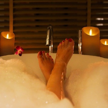 НАБОР ЦВЕТНЫХ ДИСТАНЦИОННЫХ СВЕЧЕЙ RGB LED