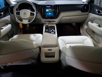 Volvo XC60 II 2024 Volvo XC 60 Core 2024 2.0L 2.0 Benzyna 247KM, zdjęcie 8