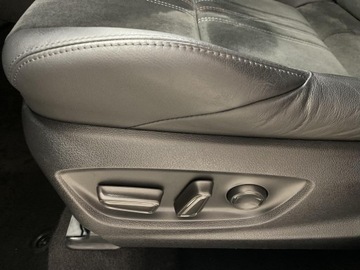 Toyota C-HR I Crossover Facelifting 1.8 Hybrid 122KM 2023 Toyota C-HR 1.8 Hybrid GPF GR Sport, zdjęcie 15