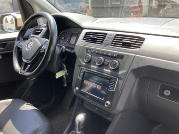 Volkswagen Caddy IV Kombi Maxi 2.0 TDI SCR BlueMotion Technology 102KM 2017 Volkswagen Caddy Niepełnosprawnych inwalida, zdjęcie 12