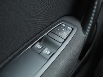 Renault Megane IV Grandtour 1.2 Energy TCe 100KM 2017 Renault Megane 1.2 TCe, Klima, Tempomat, zdjęcie 12