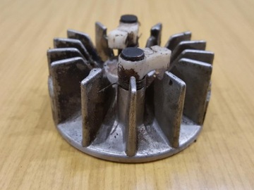 OLEO-MAC 935 DF МАГНИТНОЕ КОЛЕСО