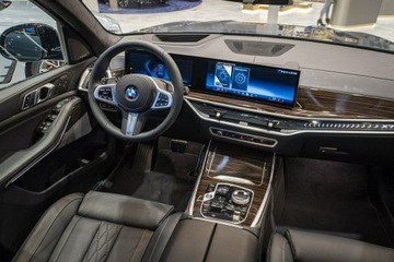 BMW X7 SUV Facelifting 3.0 40d 352KM 2025 BMW X7 xDrive40d - Dostępne od ręki!, zdjęcie 25