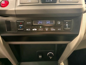 Honda Civic IX Sedan 1.8 i-VTEC 142KM 2013 Honda Civic IX 1.8 benzyna, zdjęcie 10