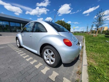 Volkswagen New Beetle Hatchback 1.6 102KM 2004 Volkswagen New Beetle VW New Beetle 1,6 Benzyna Zamiana 1.6 Benzyna 102KM, zdjęcie 10