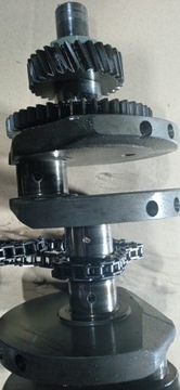КОЛЕНВАЛ SUZUKI GS 500