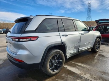 Jeep Grand Cherokee V 2024 Jeep Grand Cherokee Laredo 2024 3.6 Benzyna 293KM, zdjęcie 3