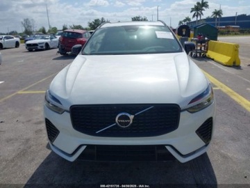 Volvo XC60 II 2024 Volvo XC 60 B5 Plus Dark Theme 2024 2.0l 2.0 Benzyna 247KM, zdjęcie 7