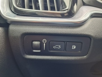 Volvo V60 II  2022 Volvo V60 Recharge T6 AWD Geartronic Core, zdjęcie 34
