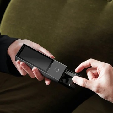 TRANSLATOR ELEKTRONICZNY TŁUMACZ MOWY AI BEZ INTERNETU 40 JĘZYKÓW 8H PRACY