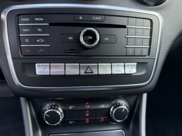 Mercedes Klasa A W176 Hatchback 5d Facelifting 200 156KM 2017 Mercedes A 200 AUTOMAT. ASYSTENT. 1.6 BEN., zdjęcie 17