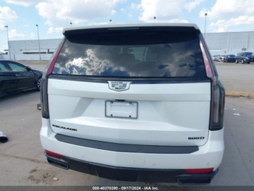 Cadillac Escalade III 2021 Cadillac Escalade Sport Platinum 2021 3.0l 3.0 Benzyna 277KM, zdjęcie 2