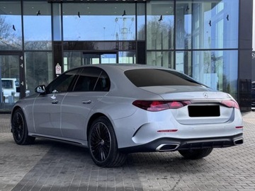 Mercedes Klasa E W214 Sedan 2.0 220d 197KM 2025 E Klasa 220 d 4-Matic AMG 2.0 (197KM) 2025, zdjęcie 2