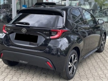 Toyota Yaris IV Hatchback Facelifting 1.5 Hybrid Dynamic Force 116KM 2026 Od ręki - Style 1.5 Hybrid 116KM | Podgrzewane fotele!, zdjęcie 3