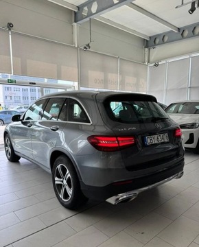 Mercedes GLC C253 SUV 2.0 250 211KM 2016 Mercedes-Benz GLC Salon Polska 2.0 Benzyna 211KM, zdjęcie 1