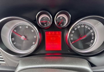 Opel Zafira C Tourer 2.0 CDTI ECOTEC 130KM 2014 Opel Zafira bezwypadekorg lakierserwisz Belgijedzie jak nowa 2.0 Diesel, zdjęcie 5