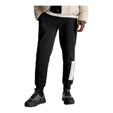 Calvin Klein Jeans spodnie dresowe J30J324053 BEH czarny M