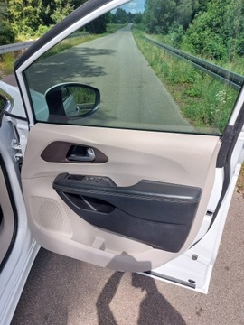 Chrysler Pacifica II 3.6 V6 291KM 2021 CHRYSLER VOYAGER PACIFICA 3,6 V6, zdjęcie 29