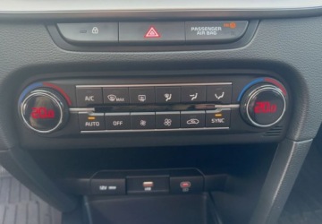 Kia Ceed III Kombi Facelifting 1.5 T-GDI 160KM 2023 Kia Ceed 1.5 T - GDI 160 KM 7 DCT M 1.5 Benzyna 160KM, zdjęcie 19