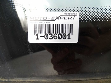 MERCEDES C TŘÍDA W203 SKLO (OKNO) ČELNÍ PŘEDNÍ