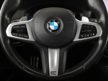 BMW Seria 5 G30-G31 2020 BMW 520 FV23% M Sport automat xDrive mHEV skóra, zdjęcie 20