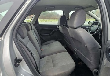 Ford Focus I Sedan 1.6 16V 100KM 2004 Ford Focus Ford Focus 1.6 FX Gold 1.6 Benzyna 100KM, zdjęcie 15