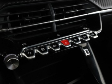 Peugeot 2008 II SUV 1.2 PureTech 100KM 2023 Peugeot 2008 Navi Czujniki parkowania Klimatyzacja, zdjęcie 26