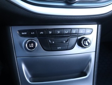 Opel Astra K Hatchback 5d 1.4 Turbo 125KM 2017 Opel Astra 1.4 T, Salon Polska, Klima, zdjęcie 12