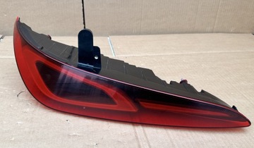 LAMPA TYLNA TOYOTA SUPRA MK5 2SD LEWA