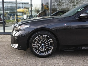 BMW Seria 5 G90-91 Touring 2.0 520d 197KM 2025 BMW Seria 5 520d xDrive Sport Sedan 2.0 (197KM) 2025, zdjęcie 14