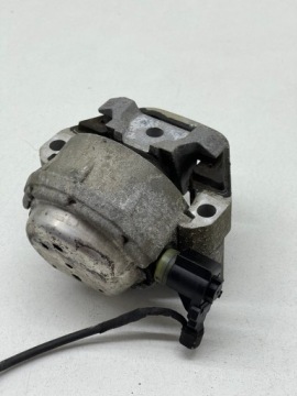 AUDI A6 C7 2.0 TDI Кронштейн лапы опора двигателя СПРАВА/ЛЕВА