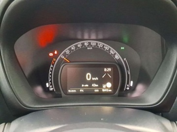 Toyota Aygo X 1.1 VVT-i 72KM 2022 Toyota Aygo X 1.0 VVTi Style Benzyna 72KM, zdjęcie 16
