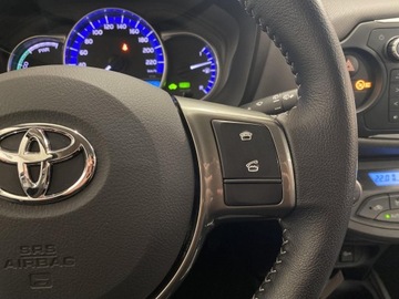 Toyota Yaris III Hatchback 5d Facelifting Hybrid 100KM 2016 Toyota Yaris Hybrid 100 Premium III (2011-2019), zdjęcie 13