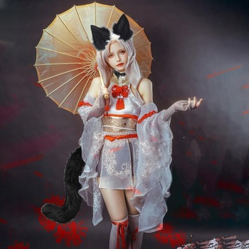 Набор аксессуаров для волос в виде ушек и хвостиков.