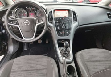 Opel Astra J GTC 1.4 100KM 2014 Opel Astra Opel Astra j 1.4 16v klima pds stan bdb gwarncja przebiegu 1.4, zdjęcie 14