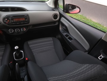 Toyota Yaris III Hatchback 5d Facelifting 1.0 VVT-i 69KM 2016 Toyota Yaris 1.0 VVT-i, Salon Polska, Serwis ASO, zdjęcie 7