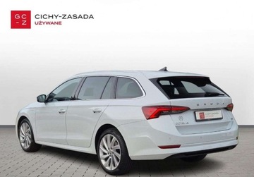 Skoda Octavia IV Kombi Plug-in 1.4 TSI iV Plug-In Hybrid 204KM 2021 Skoda Octavia 1.4iV PHEV 204KM Style DSG Kessy Virtual Podgrz.szybafotele, zdjęcie 2