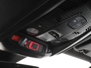 Peugeot 3008 II Crossover Facelifting  1.5 BlueHDi 130KM 2021 Peugeot 3008 GT Panorama Navi Kamera cofania, zdjęcie 39