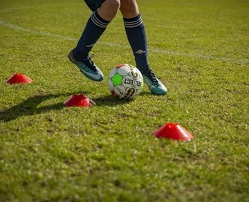 ФУТБОЛЬНЫЙ КОМПЛЕКТ ТЕХНИКА СКОРОСТЬ КОНУСЫ ЛЕСТНИЦА ПАРАШЮТ ЯКОРЯ БРЕНД