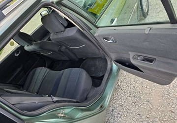 Renault Megane II Kombi 2.0 i 16V 135KM 2004 Renault Megane Renault Megane 2.0 BenzynaLPG 136KM, zdjęcie 9