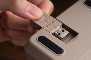 Numpad Mechaniczny z Kalkulatorem 8Bitdo Retro Mechanical Numpad C64