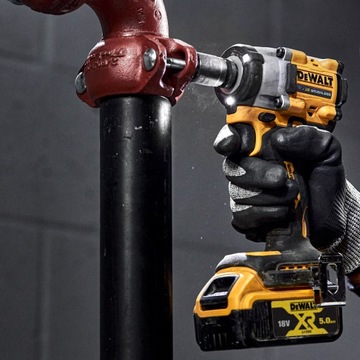 Ударный гайковерт 2x1,7 Ач Powerstack DeWALT DCF921E2T