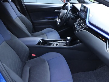 Toyota C-HR I Crossover 1.8 Hybrid 122KM 2017 Toyota C-HR 1.8 Hybrid, Salon Polska, Automat, zdjęcie 8