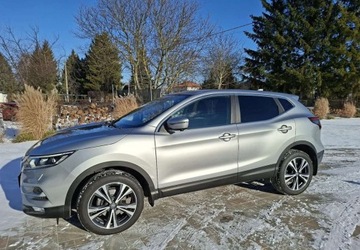 Nissan Qashqai II Crossover 1.6 DIG-T 163KM 2017 Nissan Qashqai Nissan Qashqai 1.6 DIG-T N-Connecta 1.6 Benzyna 163KM, zdjęcie 1