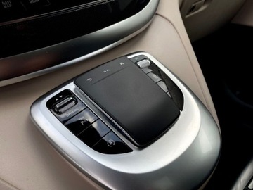 Mercedes Klasa V W447 2023 Mercedes-Benz Klasa V 2.0 Diesel 193KM, zdjęcie 23