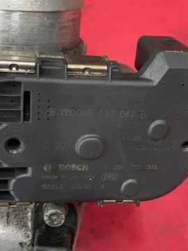AUDI TT 1.8 T KOLEKTOR SACÍ/ZBĚRNÉ NASÁVÁCÍ 06A133223BR