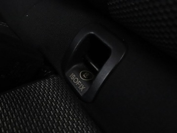 Mercedes GLA I Off-Roader Facelifting 1.6 180 122KM 2019 Mercedes GLA 180 navi klima grzane fotele czujniki, zdjęcie 34