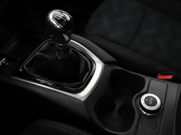 Nissan X-Trail III Terenowy 1.6 dCi 130KM 2016 Nissan X-Trail 1.6d 4x4 N-Connecta Panorama Klima, zdjęcie 26