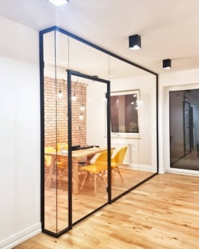 Стеклянная стена здания, стеклянная дверь LOFT, ИЗГОТОВЛЕНО НА ЗАМЕР