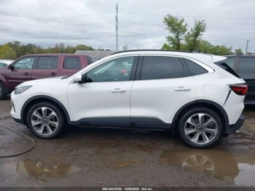 Ford Kuga III 2023 Ford Kuga 2023 r., 2,0L PLATINIUM 2.0 Benzyna 250KM, zdjęcie 14